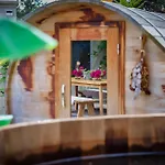 La Dame De Coeur Deauville, Maison D'hotes-b&b Bed and breakfast