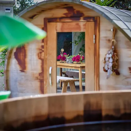 La Dame De Coeur Deauville, Maison D'hotes-b&b Panzió