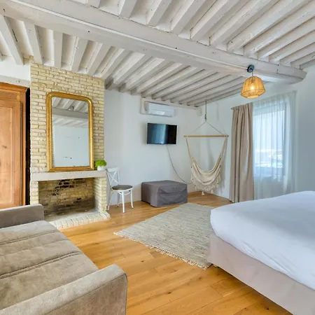 La Dame De Coeur La Maison A L'oree De Deauville * Touques