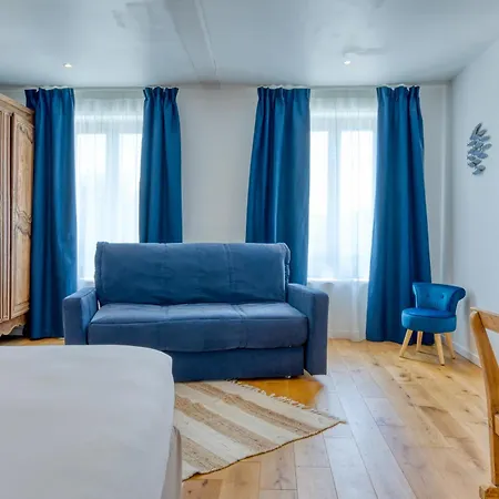 La Dame De Coeur Deauville, Maison D'hotes-b&b Panzió