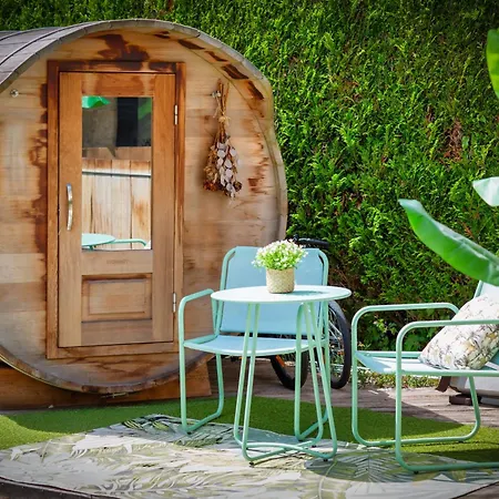 La Dame De Coeur Deauville, Maison D'hotes-b&b Frühstückspension